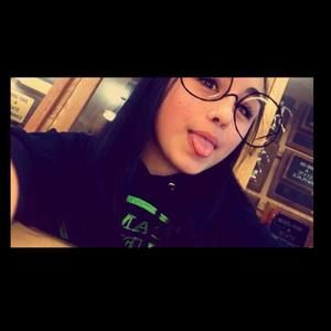 Meet your Posher, Hailey